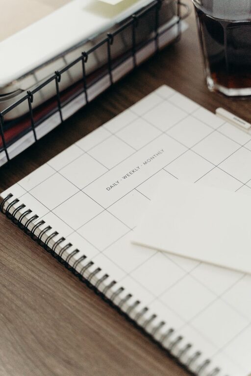 Simple Cleaning Schedule for the Whole Week to Stay Tidy